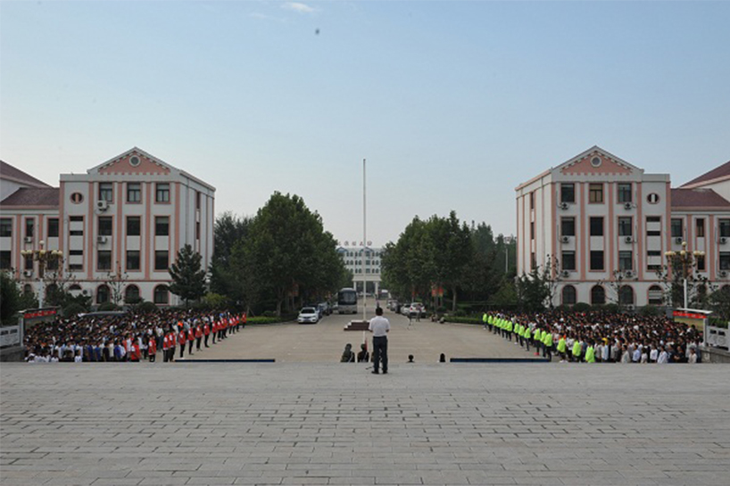 2045dde54e.jpg